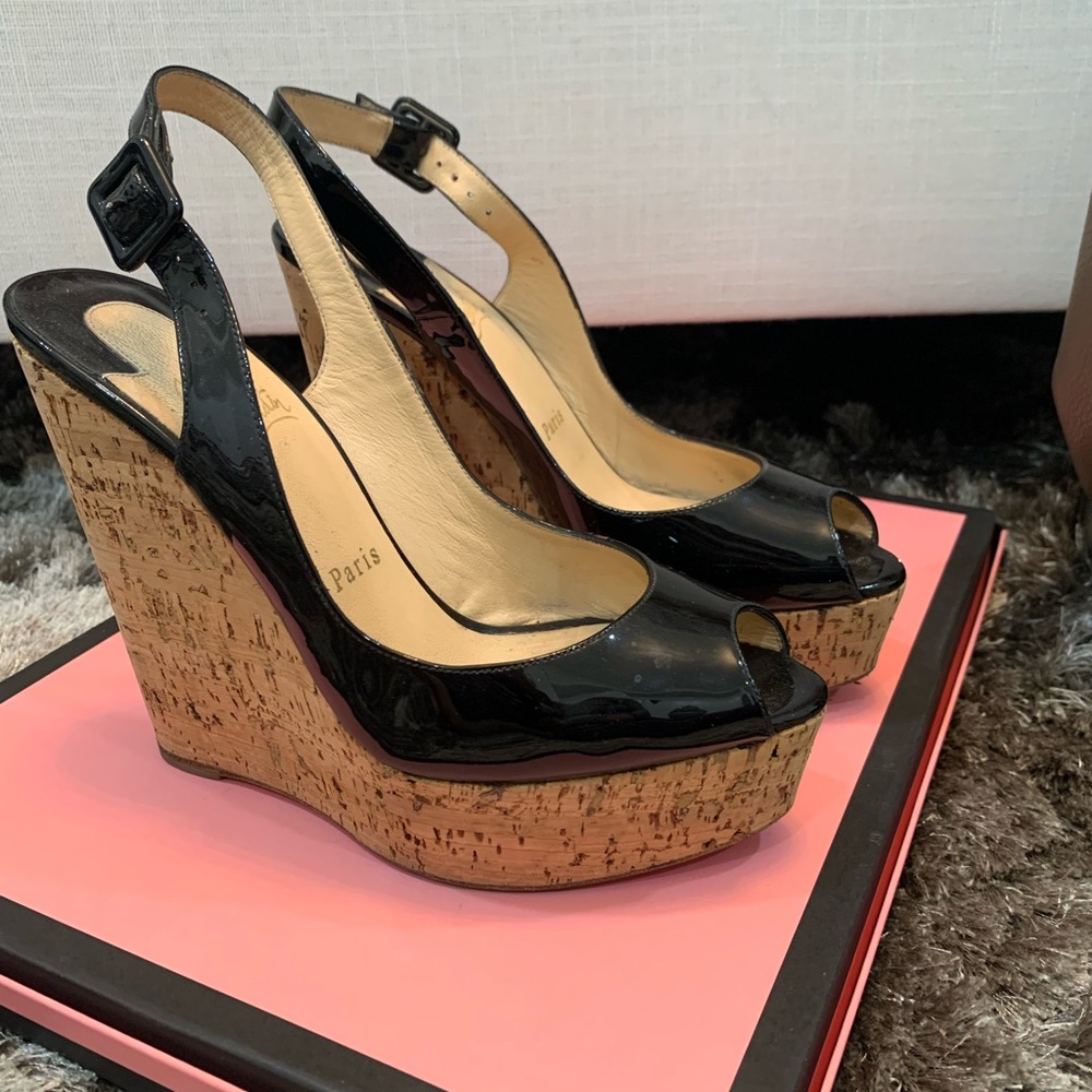 LOUBOUTIN wedge with platform patent leather 38